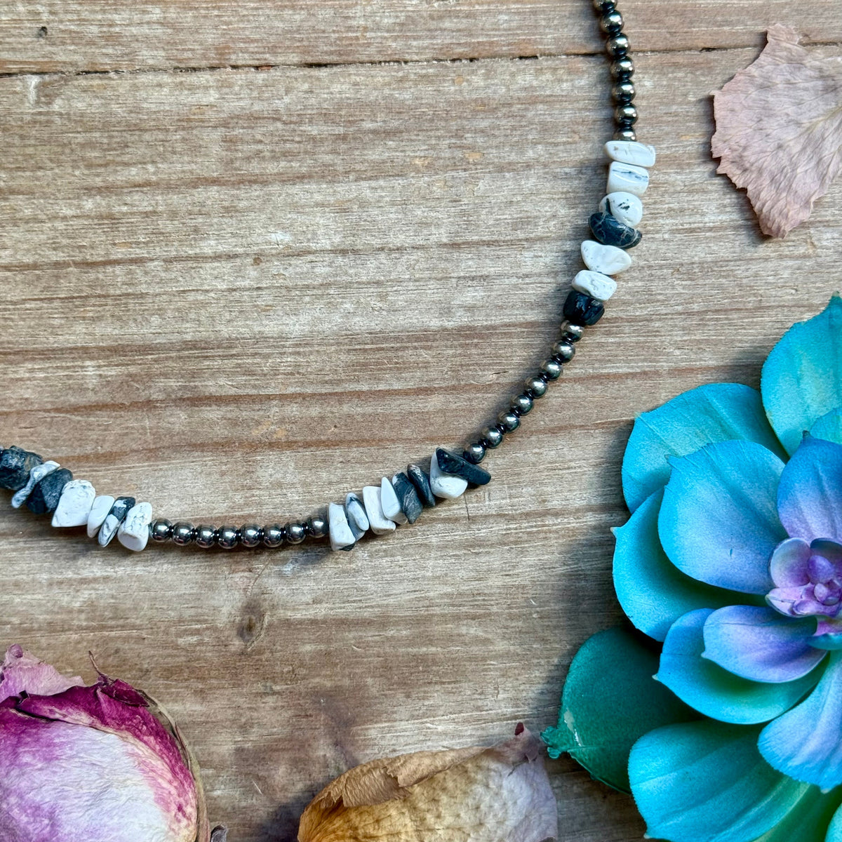 16” White Buffalo Chip Necklace – Sterling Silver