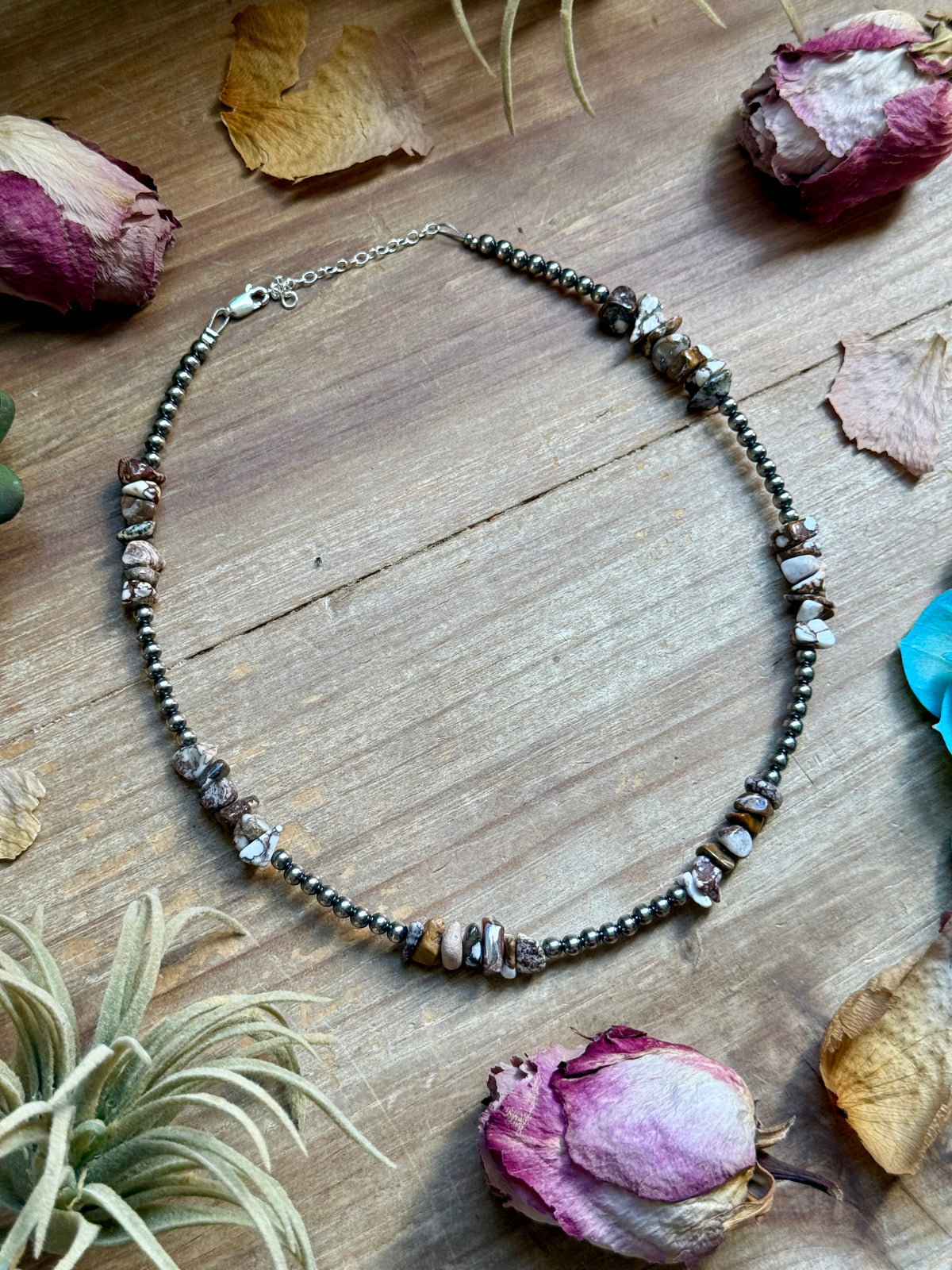 16” Wild Horse Chip Necklace – Sterling Silver