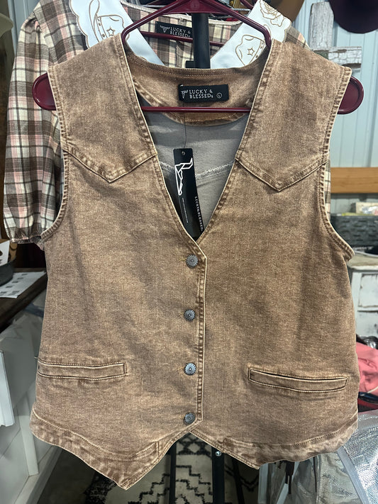 Wash brown denim vest