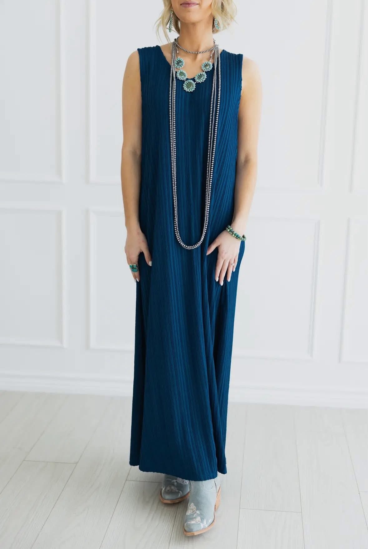 Textured Ribbed Maxi Dress