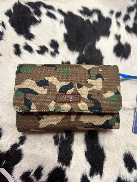 Wrangler Camo Crossbody Wallet
